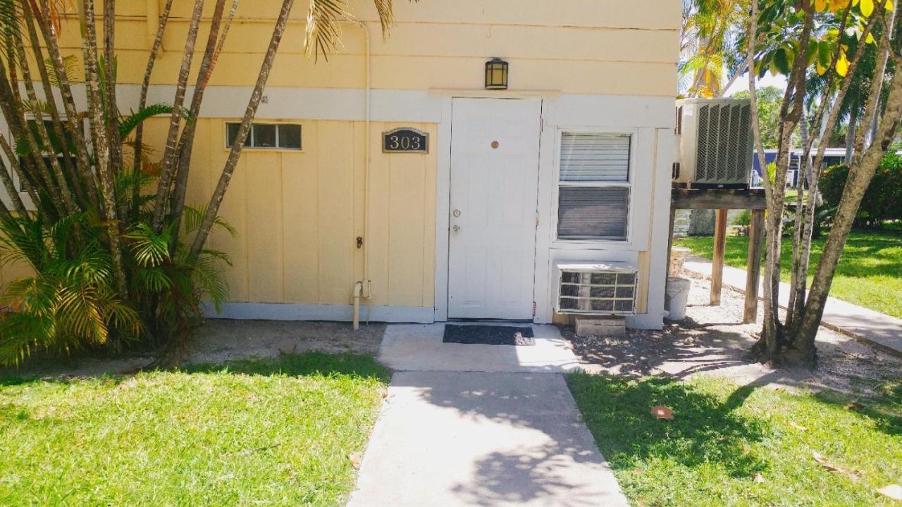Hidden Harbor Suites Fort Myers Beach Room photo